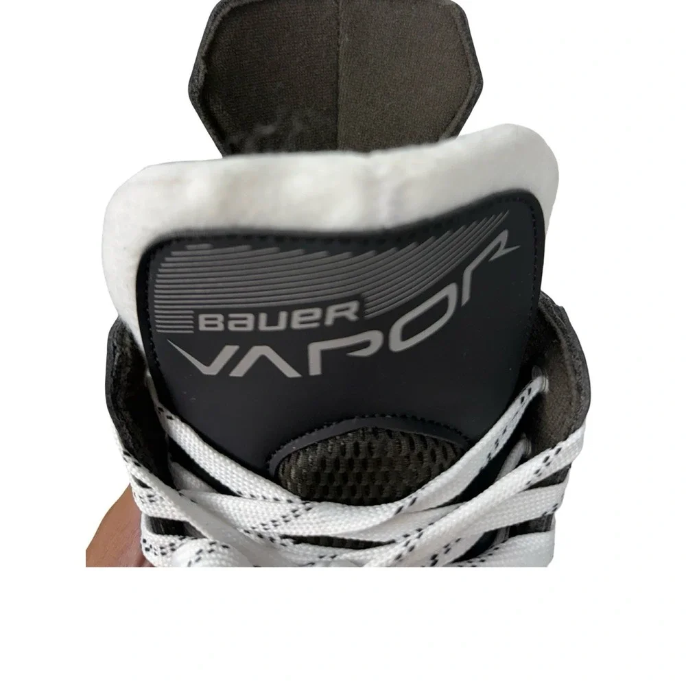 Bauer Vapor Volt X Ice Skates Size 7 EUC
